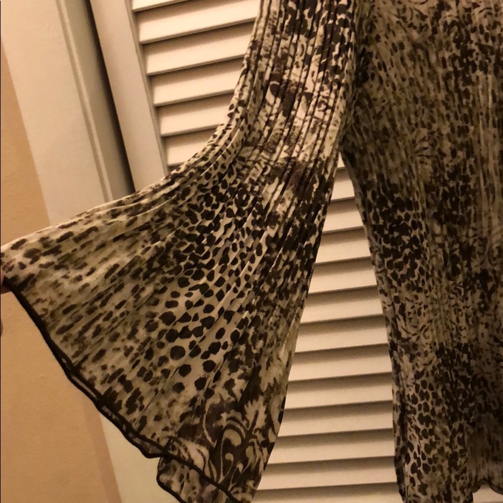 Button down blouse - Picture 3 of 4